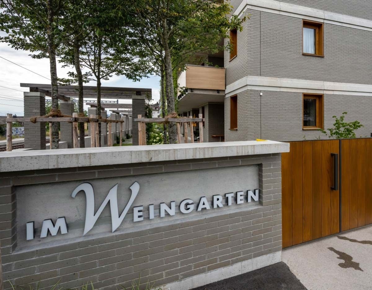 Eingang der Überbauung «Im Weingarten»